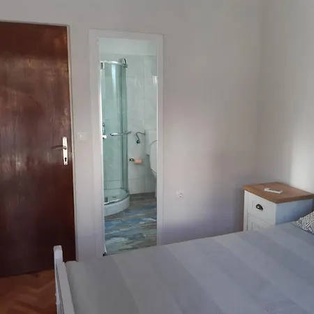 Apartmán Jona - Dugi Rat - Mali Rat Exteriér fotografie