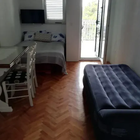 Apartmán Jona - Dugi Rat - Mali Rat Exteriér fotografie